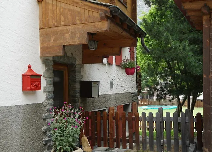 Haus Solvay Mit Freier Matterhornsicht زيرمات